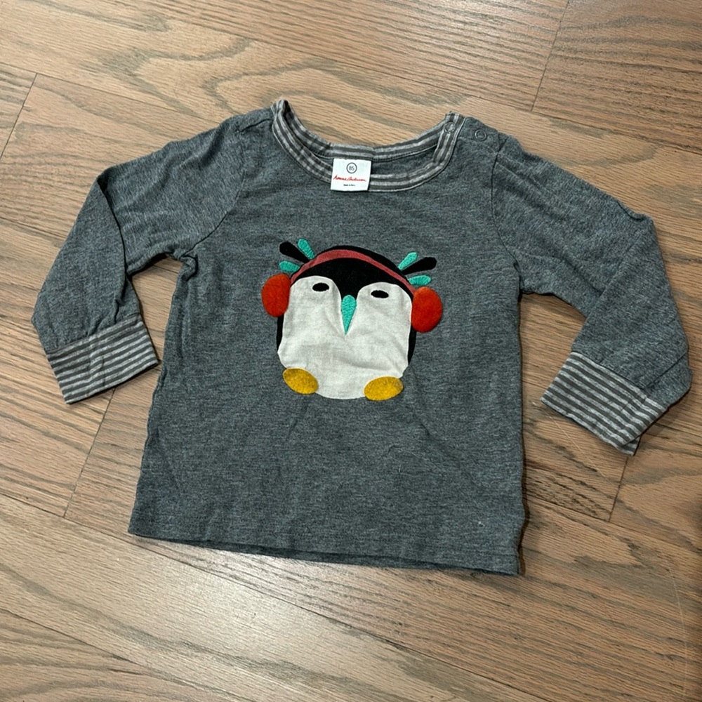 Hanna Andersson Gray Penguin Applique Long-Sleeve Tee
